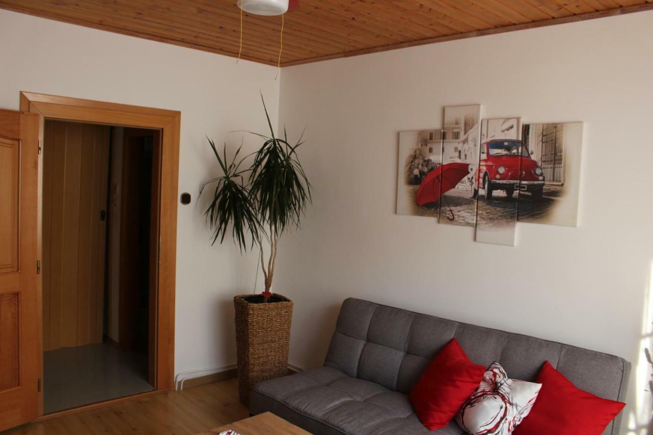 Appartement "Blumengassl" Mörbisch am See Εξωτερικό φωτογραφία